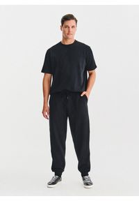 Pako Lorente - PAKO LORENTE - Czarny t-shirt oversize. Okazja: na co dzień. Kolor: czarny, brązowy, biały. Materiał: bawełna. Styl: casual #6