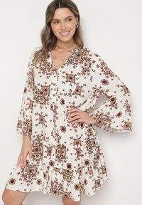 Born2be - Brązowa Wiskozowa Sukienka z Geometrycznym Wzorem Filavara. Okazja: na co dzień. Kolor: brązowy. Materiał: wiskoza. Wzór: geometria. Typ sukienki: proste. Styl: casual, klasyczny #7