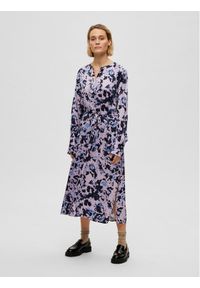 Selected Femme Sukienka codzienna Faronia 16088098 Fioletowy Loose Fit. Okazja: na co dzień. Kolor: fioletowy. Materiał: wiskoza. Typ sukienki: proste. Styl: casual