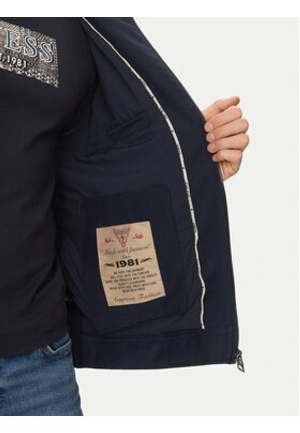 Guess Kurtka przejściowa M5GL38 WHAO2 Granatowy Regular Fit. Kolor: niebieski. Materiał: syntetyk