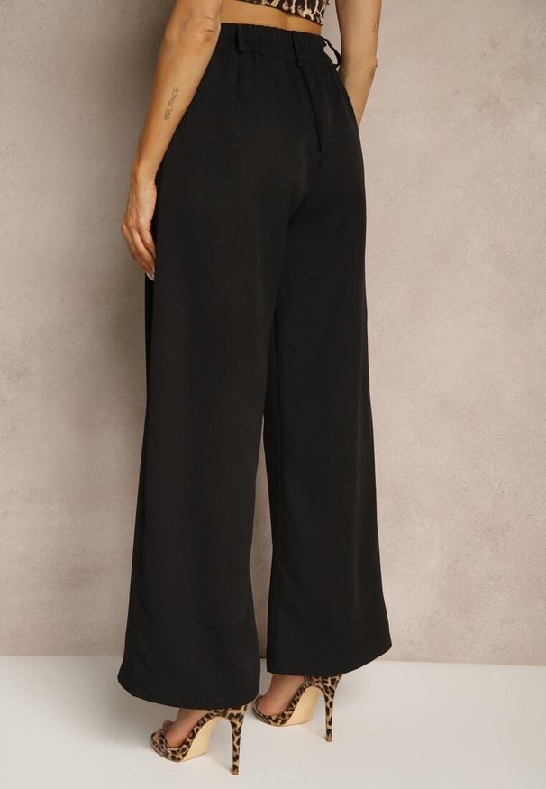 Renee - Czarne Szerokie Spodnie High Waist o Garniturowym Kroju z Zakładkami Uliadorea. Okazja: na co dzień. Stan: podwyższony. Kolor: czarny. Styl: klasyczny, casual, elegancki