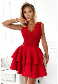 Numoco - Dwukolorowa sukienka z koronką na wesele - Czerwona. Okazja: na ślub cywilny, na wesele. Kolor: czerwony. Materiał: koronka. Wzór: koronka #1