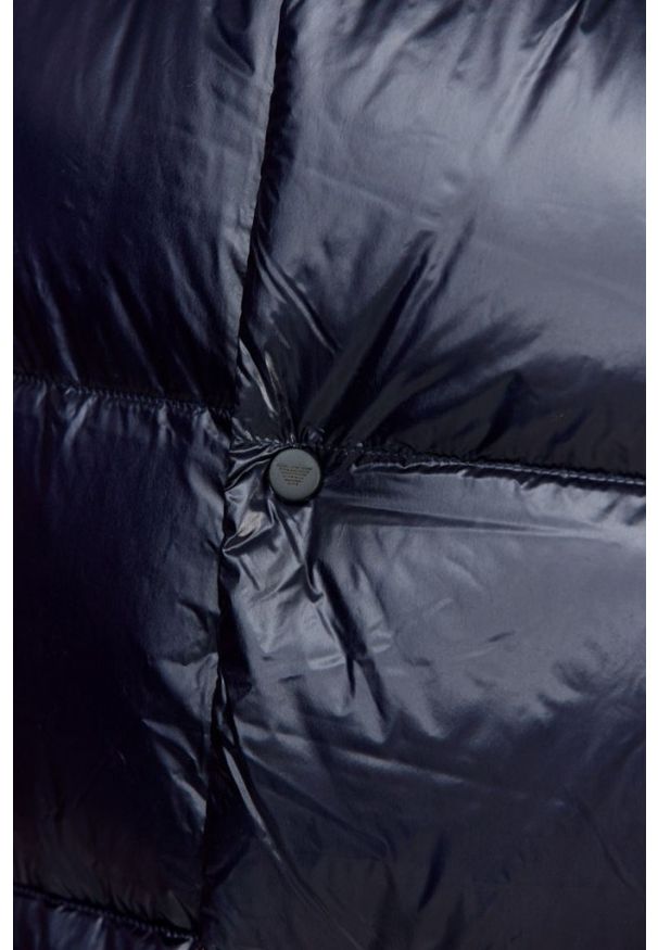 Emporio Armani - EMPORIO ARMANI Granatowa puchowa kurtka męska, Rozmiar 46. Kolor: niebieski. Materiał: puch