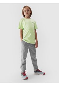 4F JUNIOR - T-shirt gładki chłopięcy. Kolor: zielony. Materiał: bawełna. Wzór: gładki