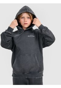 4f - 4F Bluza dresowa nierozpinana z kapturem chłopięca - szara 128 (7-8 lat). Okazja: na co dzień. Typ kołnierza: kaptur. Kolor: szary. Materiał: dresówka. Wzór: gładki, ze splotem. Sezon: lato. Styl: vintage, sportowy, casual, klasyczny