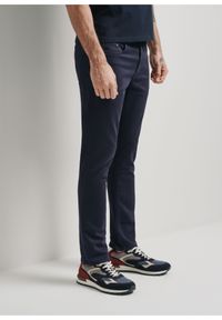 Ochnik - Granatowe spodnie męskie. Kolor: niebieski. Materiał: bawełna #1