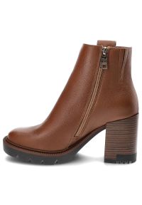 CheBello - Brązowe Botki Chebello Eleganckie Skórzane Buty Na Obcasie. Kolor: brązowy. Materiał: skóra. Obcas: na obcasie. Styl: elegancki. Wysokość obcasa: średni #5