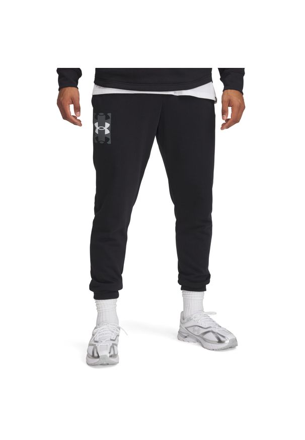 Spodnie dresowe męskie Under Armour. Kolor: czarny. Materiał: dresówka. Sport: fitness