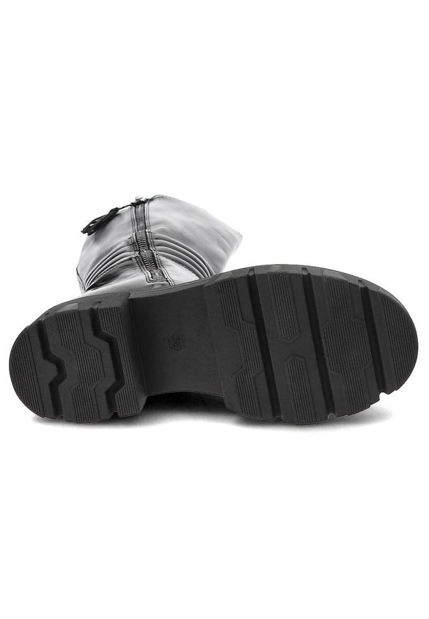 Czarne Kozaki Marco Tozzi Ocieplane Skórzane Buty Damskie. Okazja: na spacer. Kolor: czarny. Materiał: skóra. Szerokość cholewki: normalna. Wzór: aplikacja. Sezon: zima. Obcas: na obcasie. Wysokość obcasa: niski