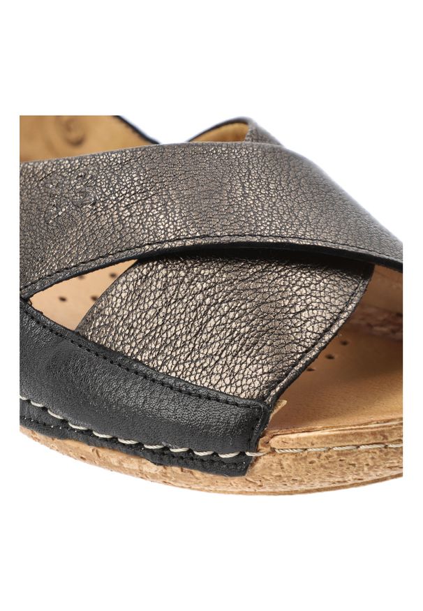 Sandały damskie Maciejka, ze skóry licowej na rzepy na platformie z miękkimi wkładkami, czarne, 00994-63-00-5. Okazja: na co dzień. Zapięcie: rzepy. Kolor: czarny. Materiał: skóra. Sezon: lato. Obcas: na platformie. Styl: elegancki, klasyczny, casual