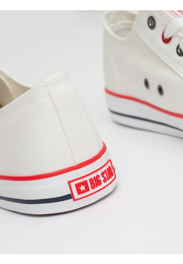 Big-Star - Trampki damskie niskie białe JJ274A500 101. Kolor: biały. Materiał: żakard. Szerokość cholewki: normalna. Sezon: wiosna, lato. Obcas: na szpilce. Styl: klasyczny