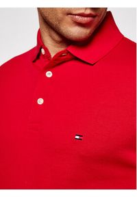 TOMMY HILFIGER - Tommy Hilfiger Polo 1985 MW0MW17771 Czerwony Slim Fit. Typ kołnierza: polo. Kolor: czerwony. Materiał: bawełna #4