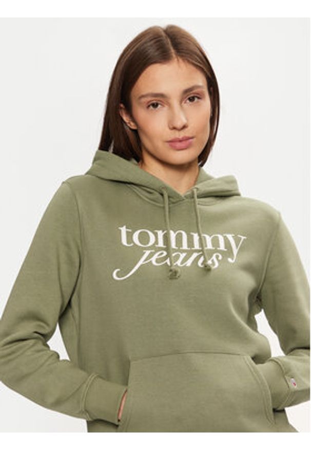 Tommy Jeans Bluza DW0DW20170 Zielony Regular Fit. Kolor: zielony. Materiał: bawełna