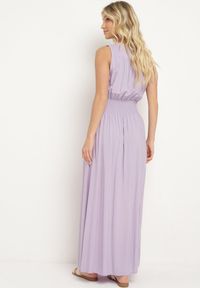 Born2be - Fioletowa Wiskozowa Sukienka z Kopertowym Dekoltem i Gumkami w Talii Joridia. Okazja: na co dzień. Typ kołnierza: dekolt kopertowy. Kolor: fioletowy. Materiał: wiskoza. Długość rękawa: na ramiączkach. Typ sukienki: kopertowe. Styl: wizytowy, casual #5