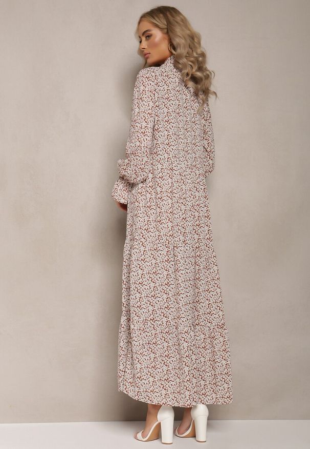 Renee - Brązowo-Biała Sukienka Pherone. Kolor: biały. Materiał: zamsz. Wzór: aplikacja, kwiaty. Styl: elegancki. Długość: maxi