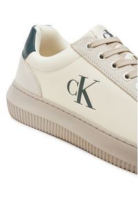 Calvin Klein Jeans Sneakersy Chunky YM0YM01123 Écru. Materiał: skóra