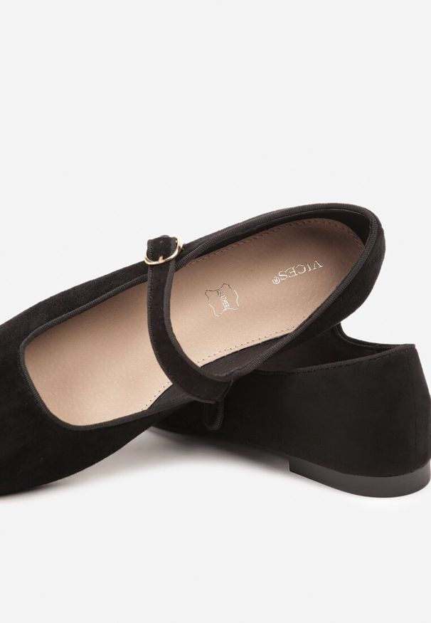 Born2be - Czarne Balerinki Vices z Paskiem i Skórzaną Wkładką Nalirise. Okazja: na randkę, na co dzień. Zapięcie: pasek. Kolor: czarny. Materiał: skóra. Styl: elegancki, casual
