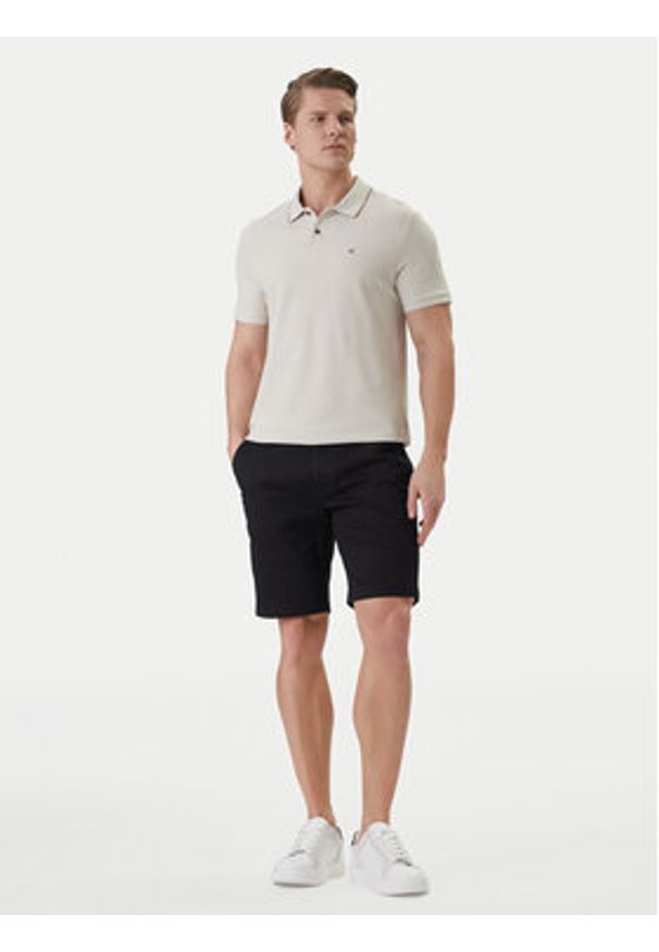 Calvin Klein Polo LV04LC239G Écru Regular Fit. Typ kołnierza: polo. Materiał: bawełna