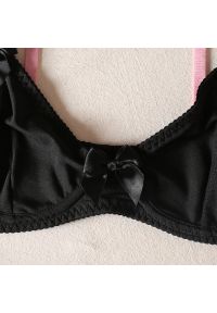 Intica - Komplet bielizny z miękkiego materiału z regulowanymi paskami Mirtha. Kolor: wielokolorowy. Materiał: materiał. Wzór: paski #9