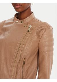 Guess Kurtka z imitacji skóry W5YL1 9WHDS0 Beżowy Regular Fit. Kolor: beżowy. Materiał: skóra