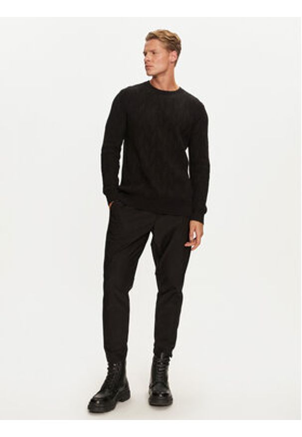 Guess Sweter M4BR19 Z3HD1 Czarny Regular Fit. Kolor: czarny. Materiał: bawełna, syntetyk