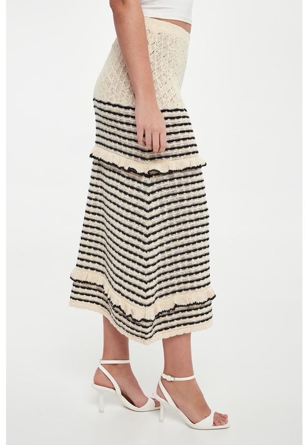 Twinset U&B - Spódnica midi ażurowa TWINSET U&B. Wzór: ażurowy