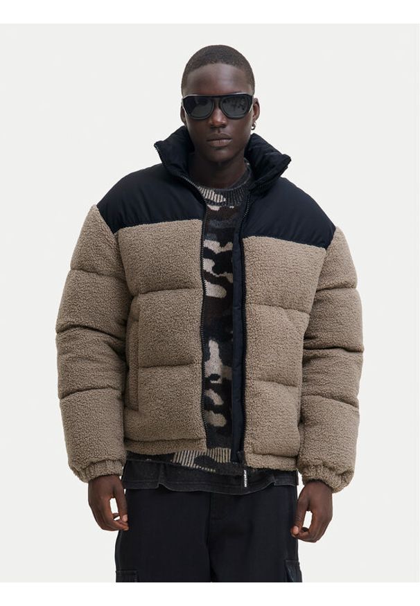 Jack & Jones Kurtka zimowa Flare Teddy 12286050 Beżowy Regular Fit. Kolor: beżowy. Materiał: syntetyk. Sezon: zima