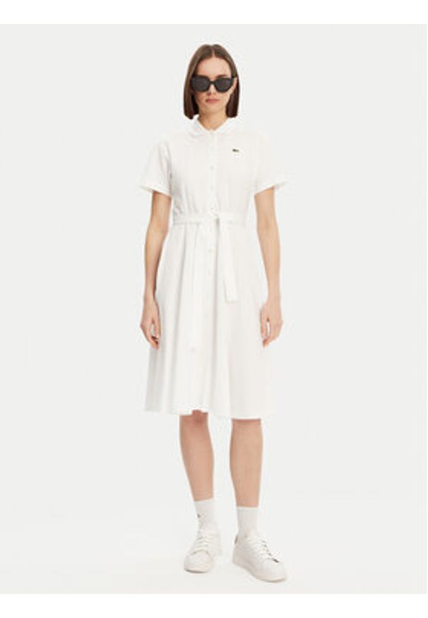Lacoste Sukienka koszulowa EF9621 Biały Regular Fit. Kolor: biały. Materiał: bawełna. Typ sukienki: koszulowe