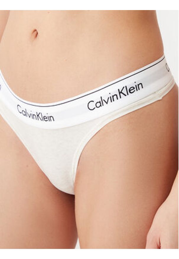 Calvin Klein Underwear Stringi 0000F3786E Beżowy. Kolor: beżowy. Materiał: bawełna
