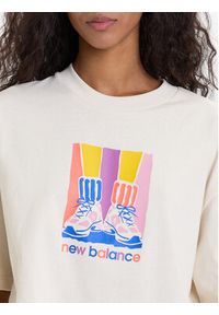New Balance T-Shirt WT53904 Beżowy Regular Fit. Kolor: beżowy. Materiał: bawełna #3
