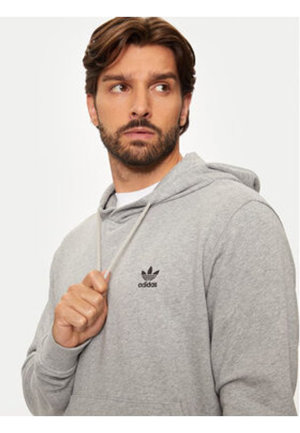 Adidas - adidas Bluza Trefoil Essentials IX7670 Szary Regular Fit. Kolor: szary. Materiał: bawełna