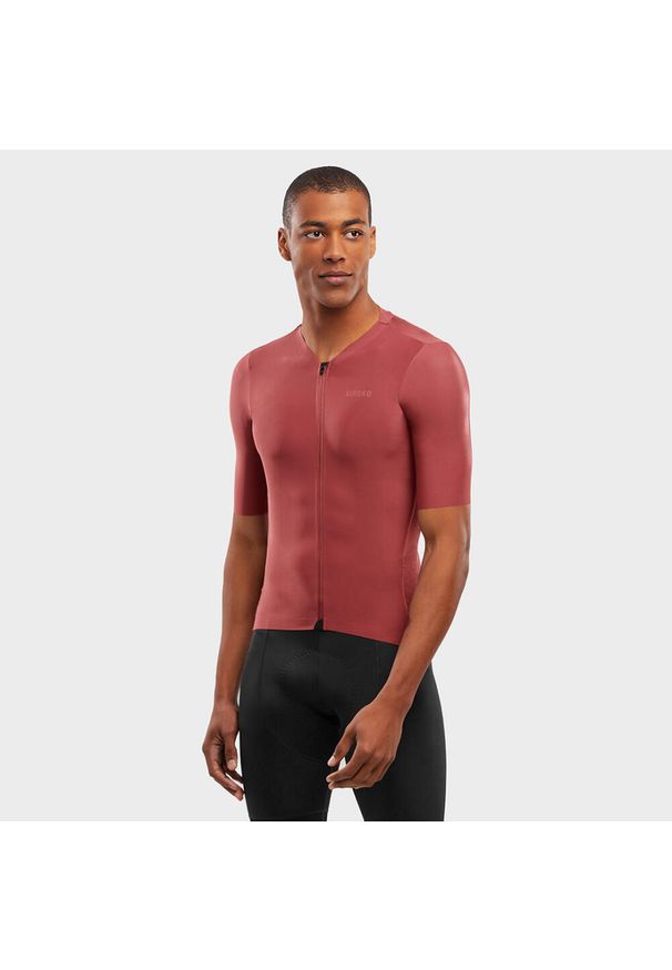 SIROKO - Mężczyzna Kolarstwo Męska ultralekka koszulka rowerowa SRX PRO Rossfeld Cegla. Kolor: wielokolorowy, pomarańczowy, czerwony. Materiał: nylon, jersey. Sport: kolarstwo