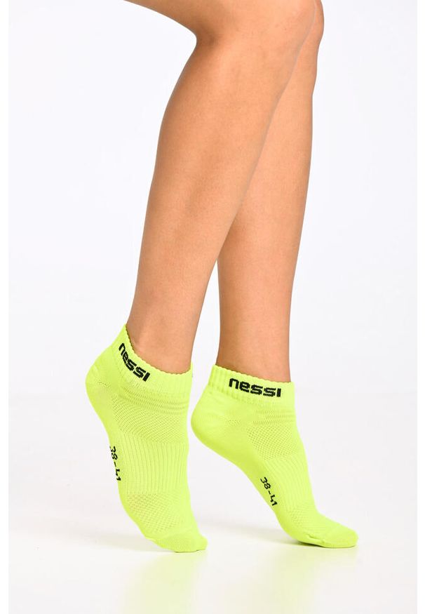 NESSI SPORTSWEAR - Skarpety stopki bezszwowe Unisex Nessi Sportswear Road S Oddychające. Kolor: żółty. Sport: bieganie