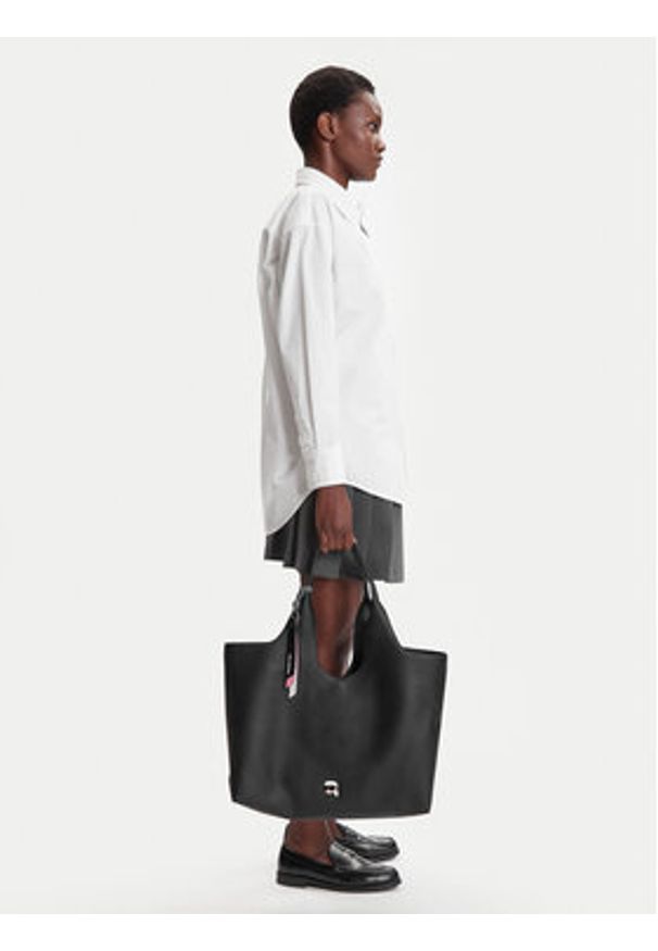 Karl Lagerfeld - KARL LAGERFELD Torebka A3W30096 Czarny. Kolor: czarny. Materiał: skórzane