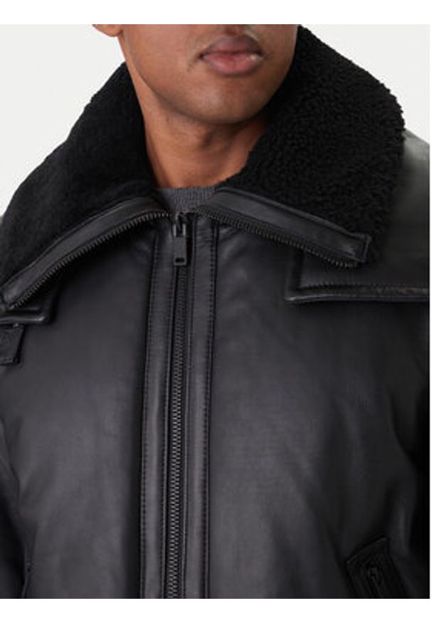 BOSS Kurtka skórzana Joglaci 50547560 Czarny Relaxed Fit. Kolor: czarny. Materiał: skóra