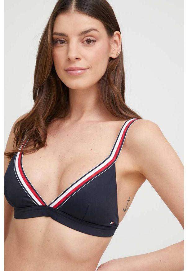 TOMMY HILFIGER - Tommy Hilfiger biustonosz kąpielowy kolor granatowy lekko usztywniona miseczka. Kolor: niebieski. Materiał: materiał