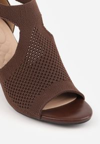 Renee - Brązowe Sandały Soft Fit VICES na Obcasie w Stylu Botków z Elastyczną Ażurową Cholewką Comfort Omphopis. Zapięcie: rzepy. Kolor: brązowy. Materiał: materiał, jeans. Wzór: ażurowy. Obcas: na obcasie. Wysokość obcasa: średni #10