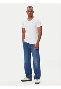 Tommy Jeans T-Shirt DM0DM04410 Biały Regular Fit. Kolor: biały. Materiał: bawełna #5