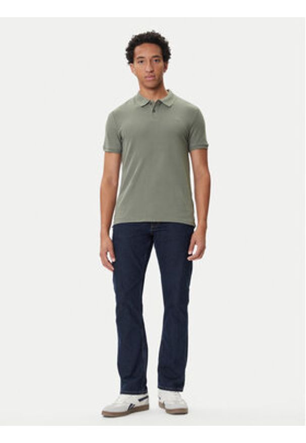 Mustang Polo Pierre 1016880 Zielony Slim Fit. Typ kołnierza: polo. Kolor: zielony. Materiał: bawełna