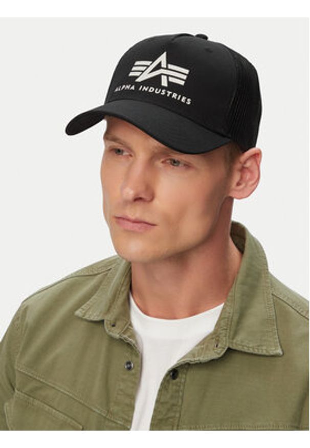Alpha Industries Czapka z daszkiem Basic Trucker Cap 186902 Czarny. Kolor: czarny. Materiał: materiał