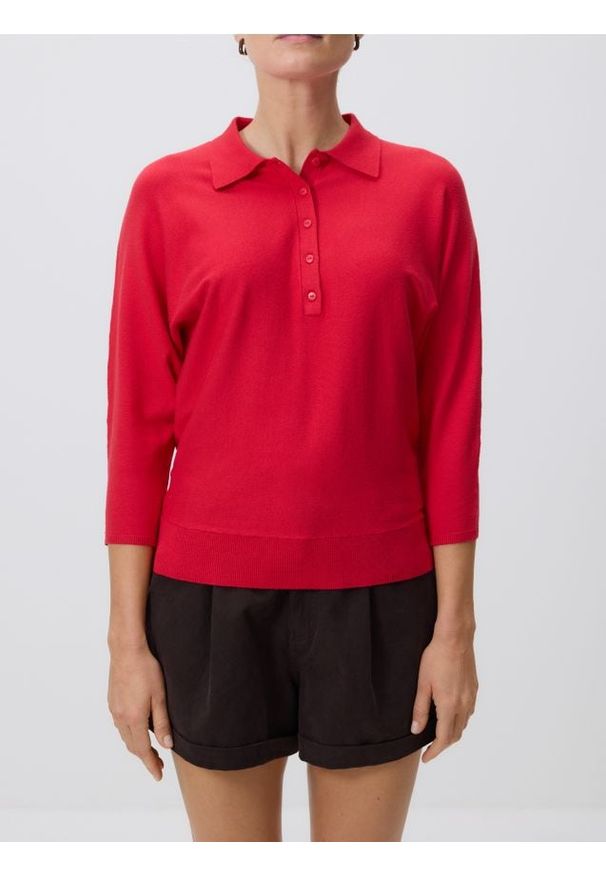 Reserved - Sweter polo z wiskozą - czerwony. Typ kołnierza: polo. Kolor: czerwony. Materiał: wiskoza