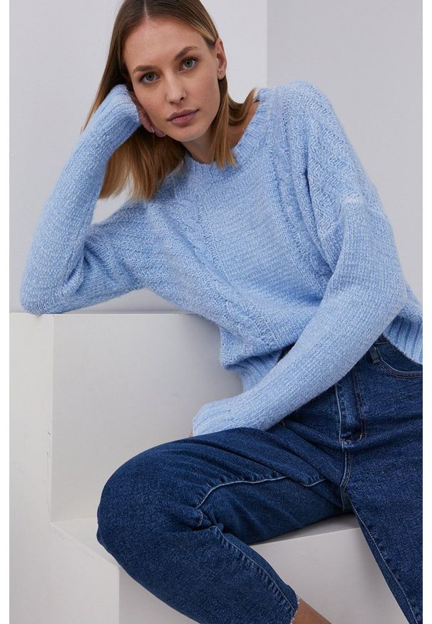 Answear Lab Sweter damski. Kolor: niebieski. Wzór: ze splotem. Styl: wakacyjny