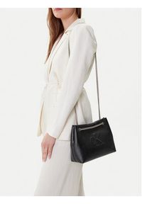 Calvin Klein Jeans Torebka Sculpted Chain Shoulder Bag LV04K3163G Czarny. Kolor: czarny. Materiał: skórzane #6
