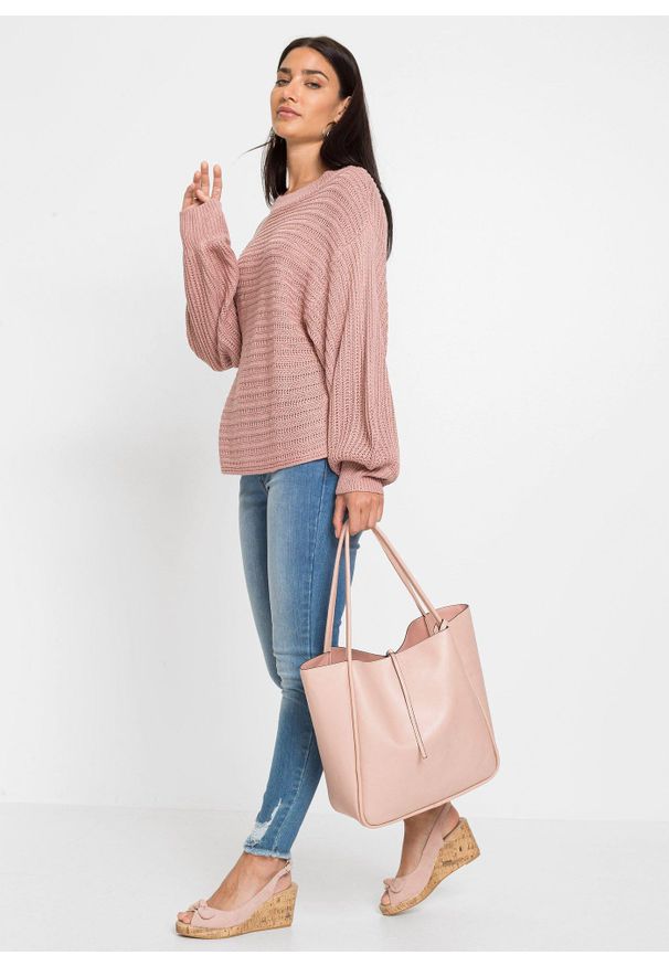 bonprix - Sweter oversize w ażurowy wzór. Kolor: różowy. Wzór: ażurowy