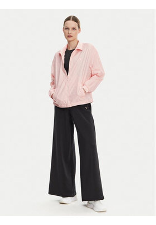 Guess Kurtka przejściowa V5GL01 WH482 Różowy Regular Fit. Kolor: różowy. Materiał: syntetyk