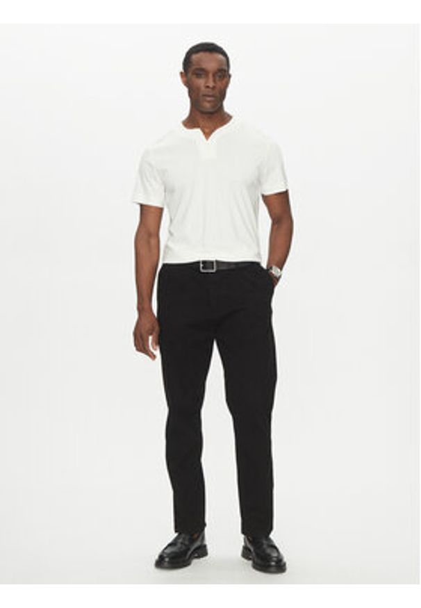 Marciano Guess T-Shirt 5GHI07 6323A Biały Regular Fit. Kolor: biały. Materiał: lyocell
