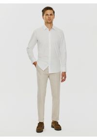 PAKO LORENTE – Biała koszula z długimi rękawami w mikrowzór P24SF-1X-023-B-S -Pako Lorente. Okazja: na co dzień. Kolor: biały. Materiał: jeans, elastan. Długość rękawa: długi rękaw. Długość: długie. Styl: casual #1