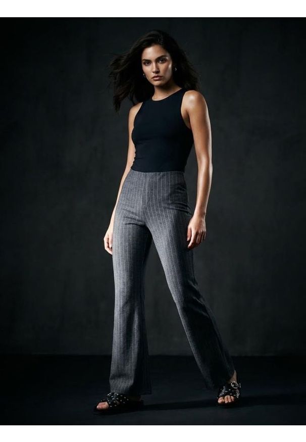 Sinsay - Spodnie - wielobarwny