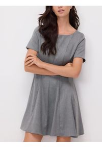 Reserved - Sukienka mini - jasnoszary. Kolor: szary. Materiał: wiskoza, tkanina. Długość: mini #1