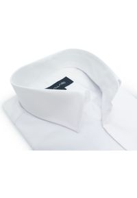 Mmer / Villaro - Koszule męskie - Biała elastyczna koszula męska z długim rękawem Villaro L01. Typ kołnierza: kołnierzyk klasyczny. Kolor: biały. Materiał: poliester, bawełna, elastan, tkanina. Długość rękawa: długi rękaw. Długość: długie. Styl: klasyczny #1